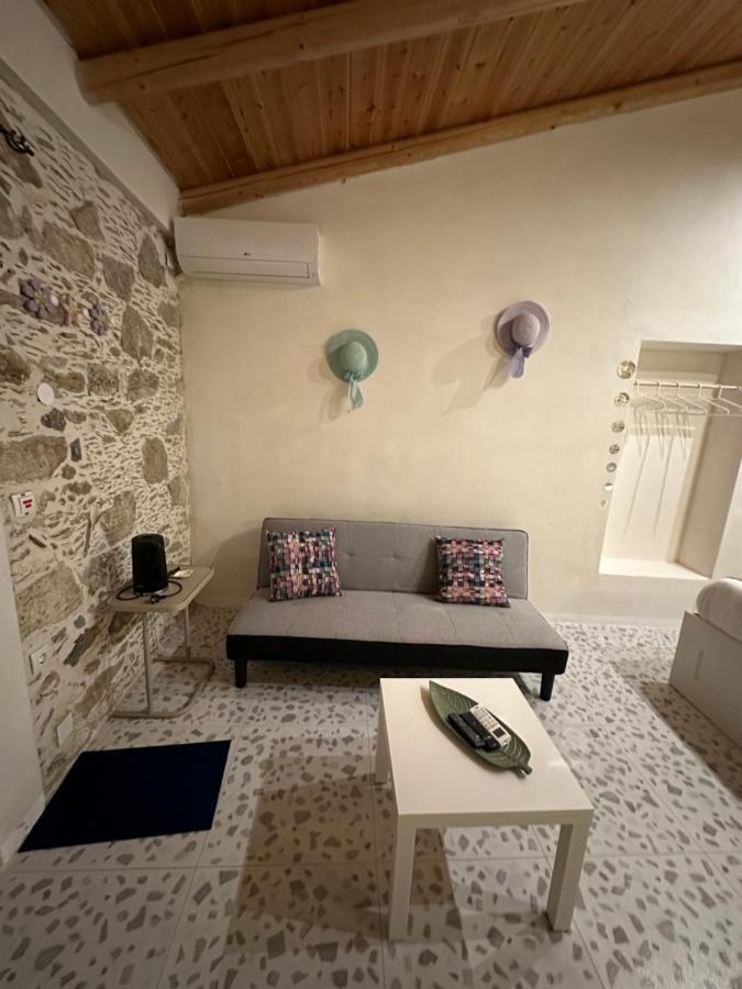 ホテルCocooning Blue House Elafonisi Vathi  エクステリア 写真